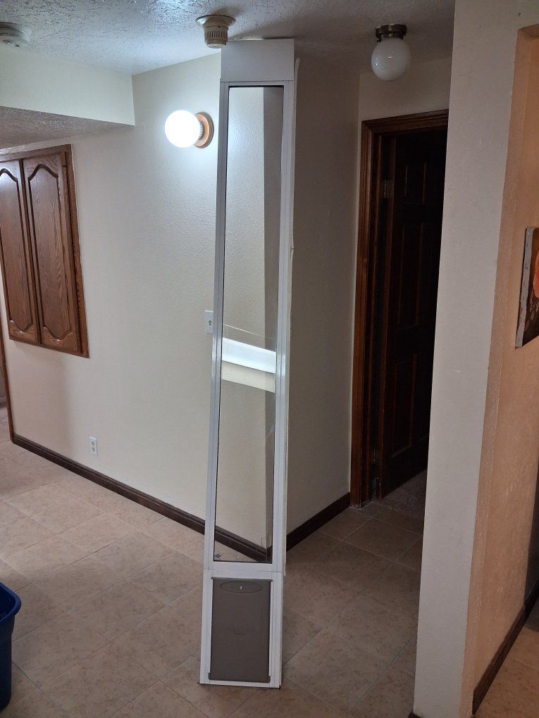 Renter Friendly PetSafe Patio Pet Door - Medium (Dogs/Cats up to 40 lbs)