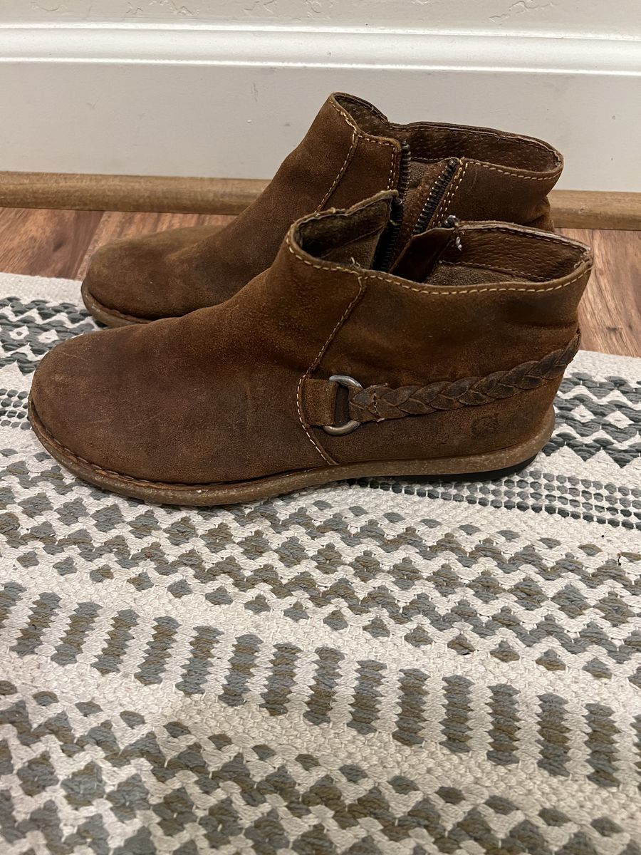 Born  Toya Brown Rust Distressed Suede .