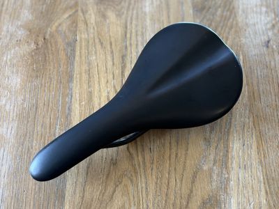 Fabric Scoop Carbon Rail Saddle