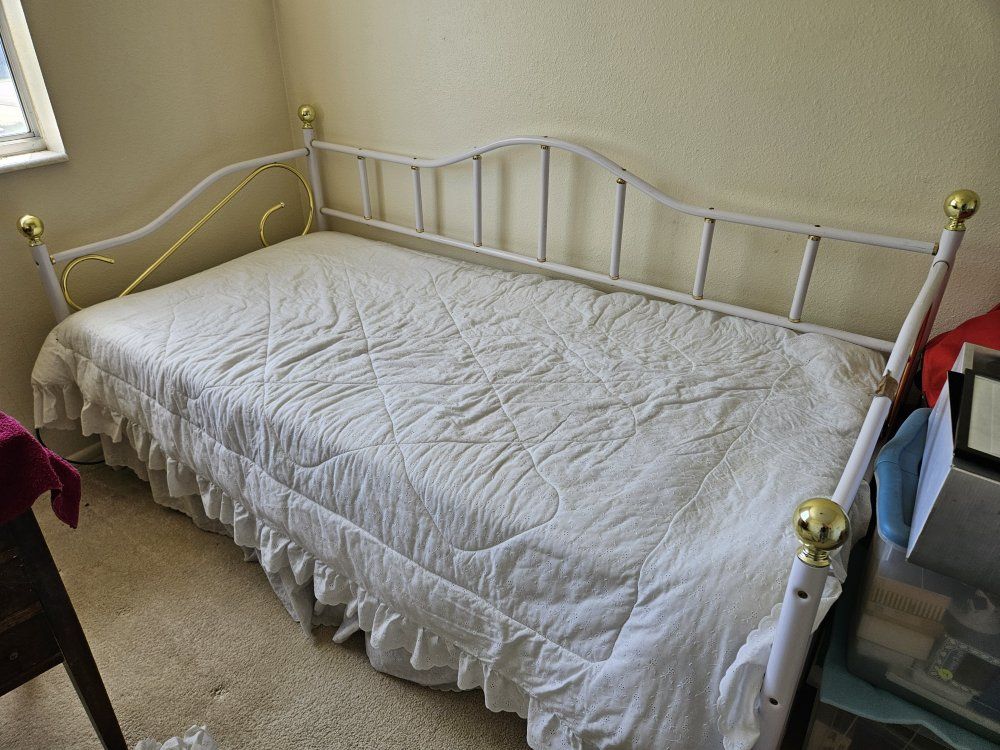 Twin Day Bed with Mattress, White & Brass. Estate Sale