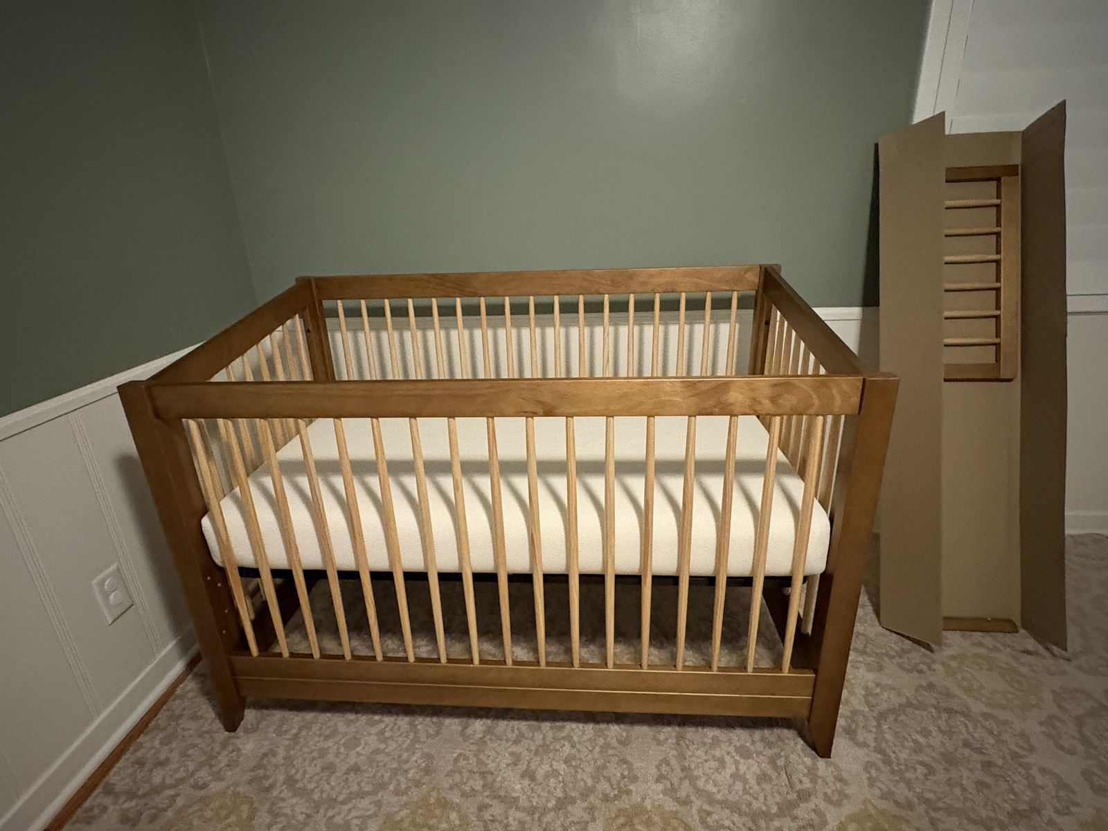 Babyletto Crib Toddler Bed Conversion/New Matress