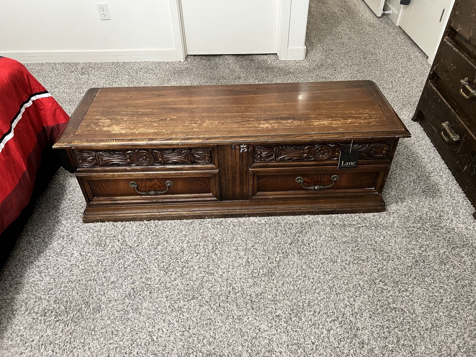 Main image 3