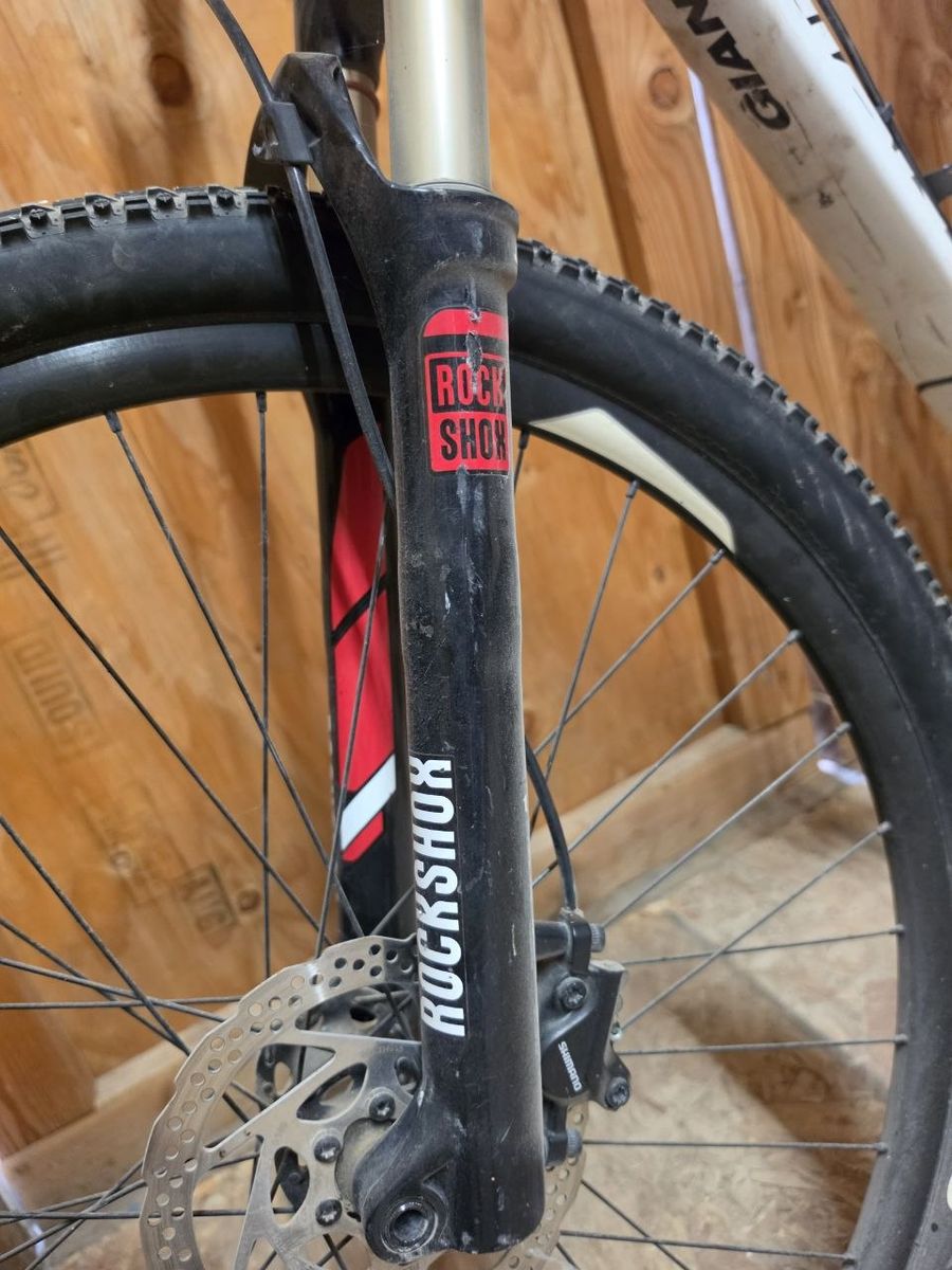 Giant Anthem XL Full Suspension Mountain Bike | RockShox | Maxxis | $600