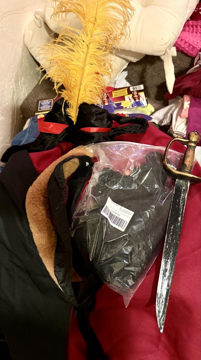Kids puss in boots costume