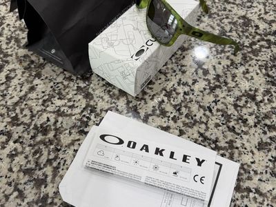 Oakley Holbrooks custom