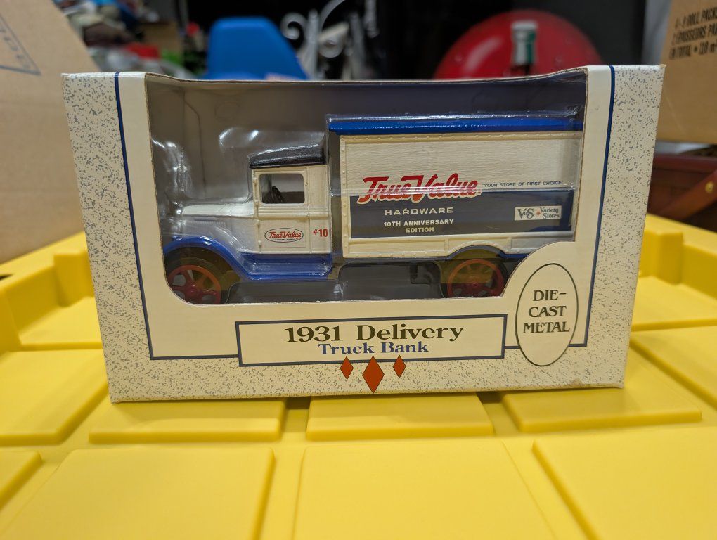 True Value 1931 Delivery Truck Bank Die-Cast Metal 10th Anniversary Edition