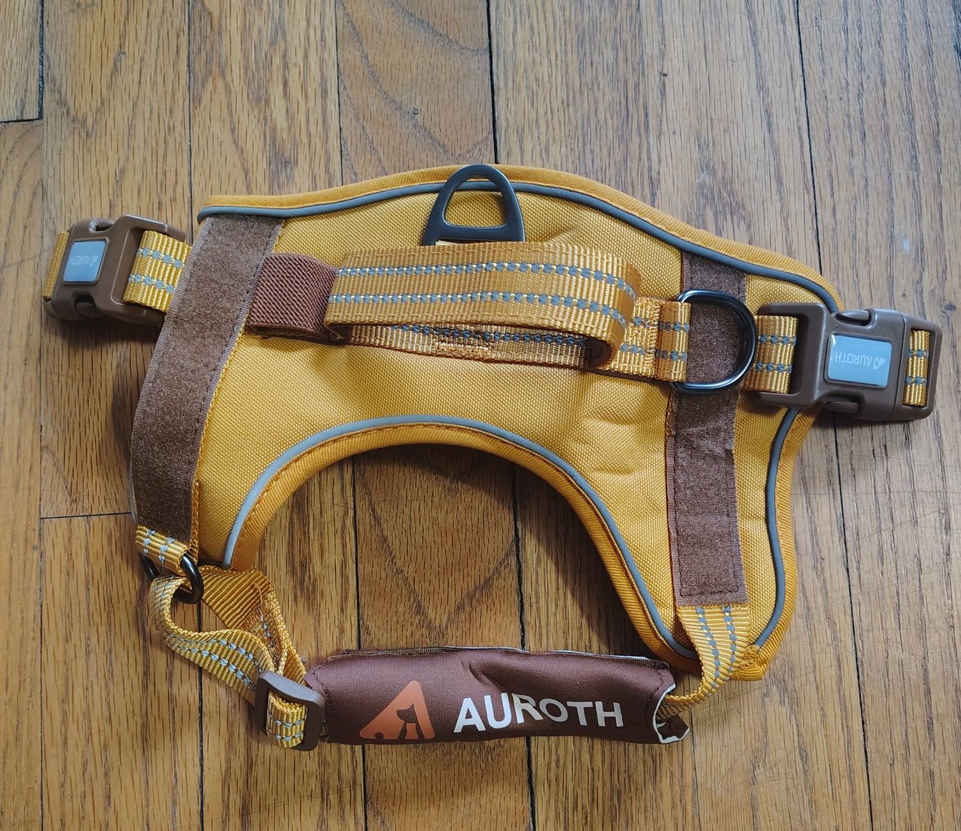 Auroth small dog no pull harness.