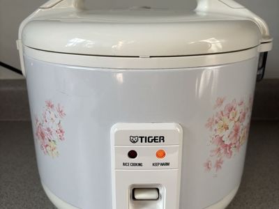 Tiger JNP-1500 8 Cup Rice Cooker Floral