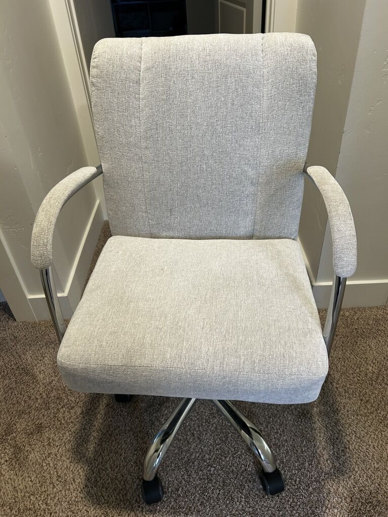 Bequtiful Office Chair