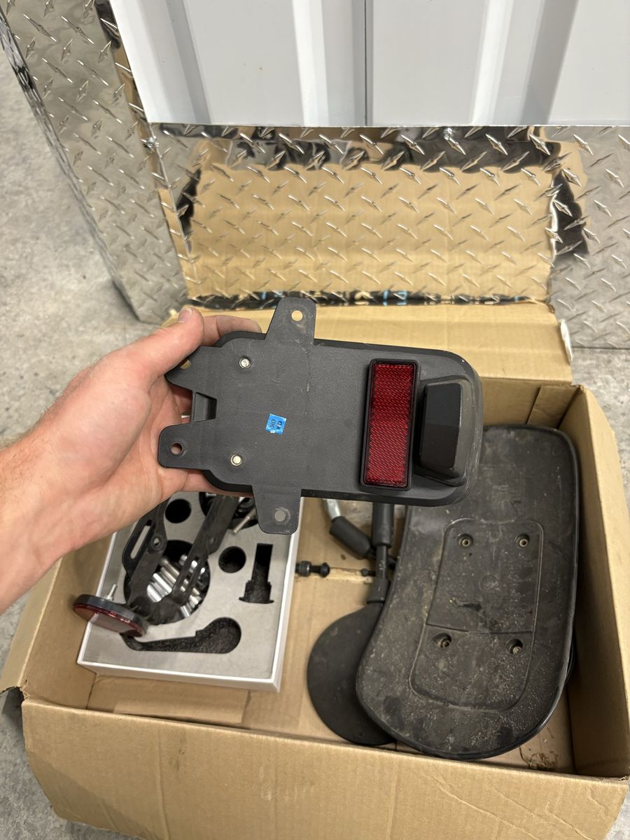 Main image 6