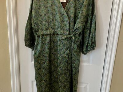 NEW- Gorgeous 100% Mulberry Silk Lined Robe/Kimono - Other Details Not In English- Great Colors - C Photos