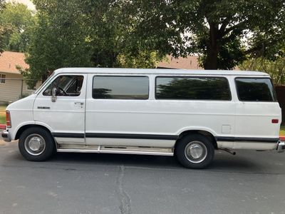 1992 Dodge Ram Van B350 LE