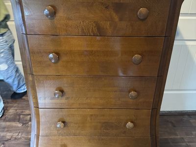 Solid Wood Dresser – Great Condition – Clean & Stu