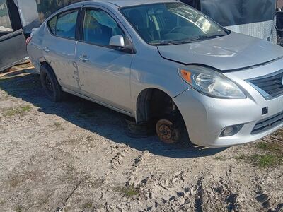 2013 Nissan cvt Versa Transmission