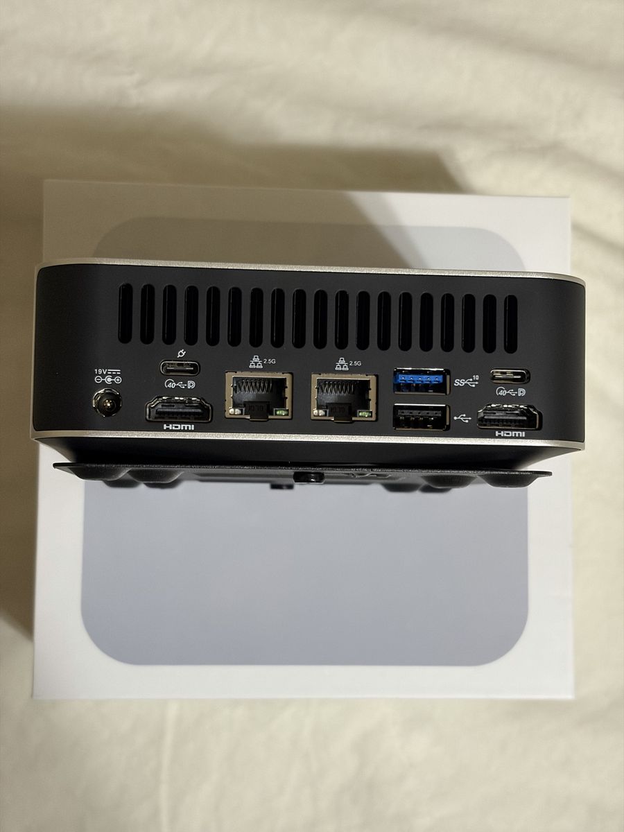 Main image 6