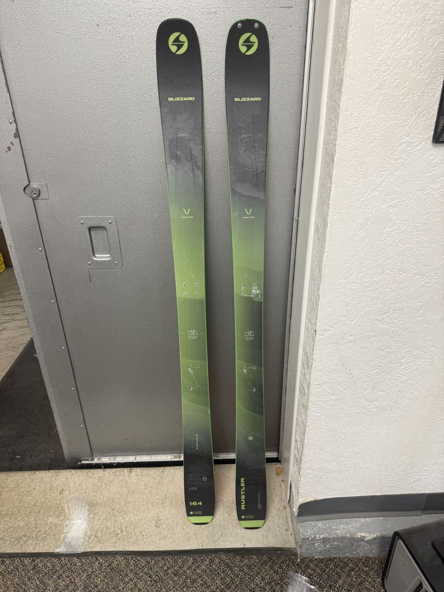 Blizzard Rustler 9 Ski Size 164