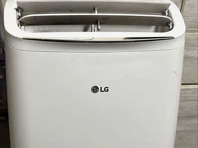 LG Portable Air Conditioner w/ Remote – Works Great