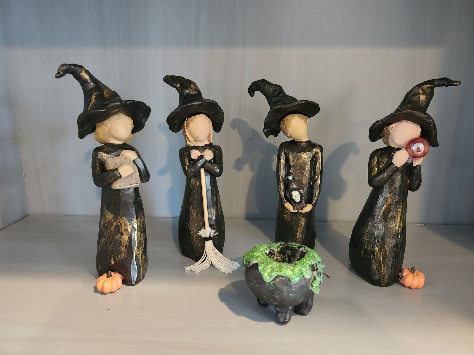Halloween witch sets of 4