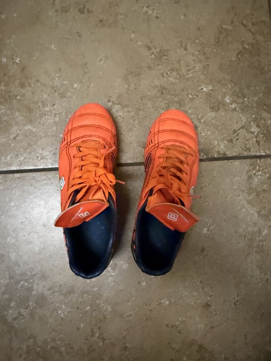 Used Orange Soccer Cleats Size 4