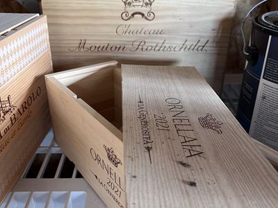 High End Wine box decoration - Cellar wall decor