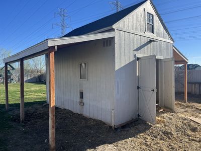 Shed / Barn W/ Loft