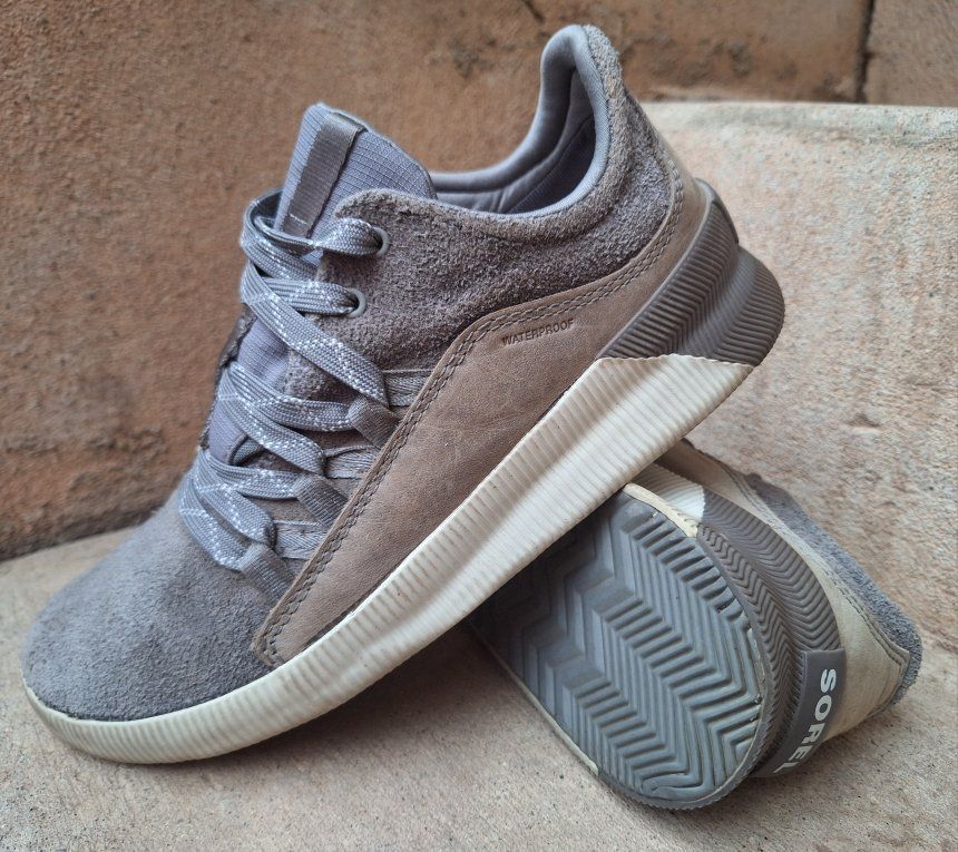 Nice Womens Waterproof Sneakers Sz 7.5