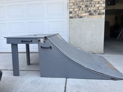 2 foot quarter pipe skateboard ramp