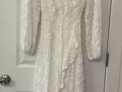 White Lace V-Neck Ruffle Midi Dress - Size Medium