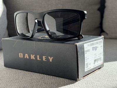 Oakley Sliver Never Used