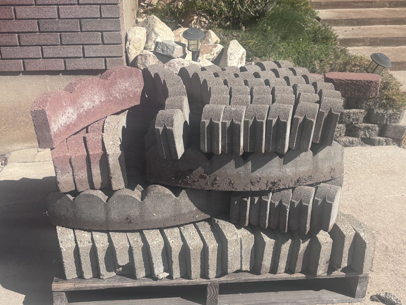 Old Castle Scallop Concrete Edgers