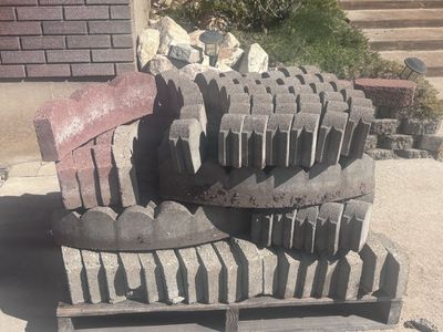 Old Castle Scallop Concrete Edgers