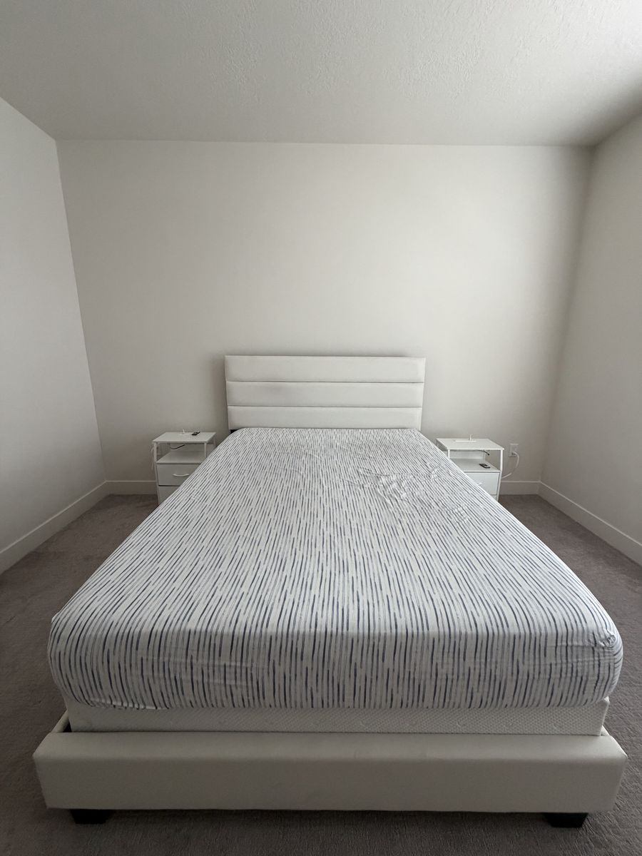 Queen Size Bed Frame White Upholstery
