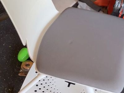 Desk chair