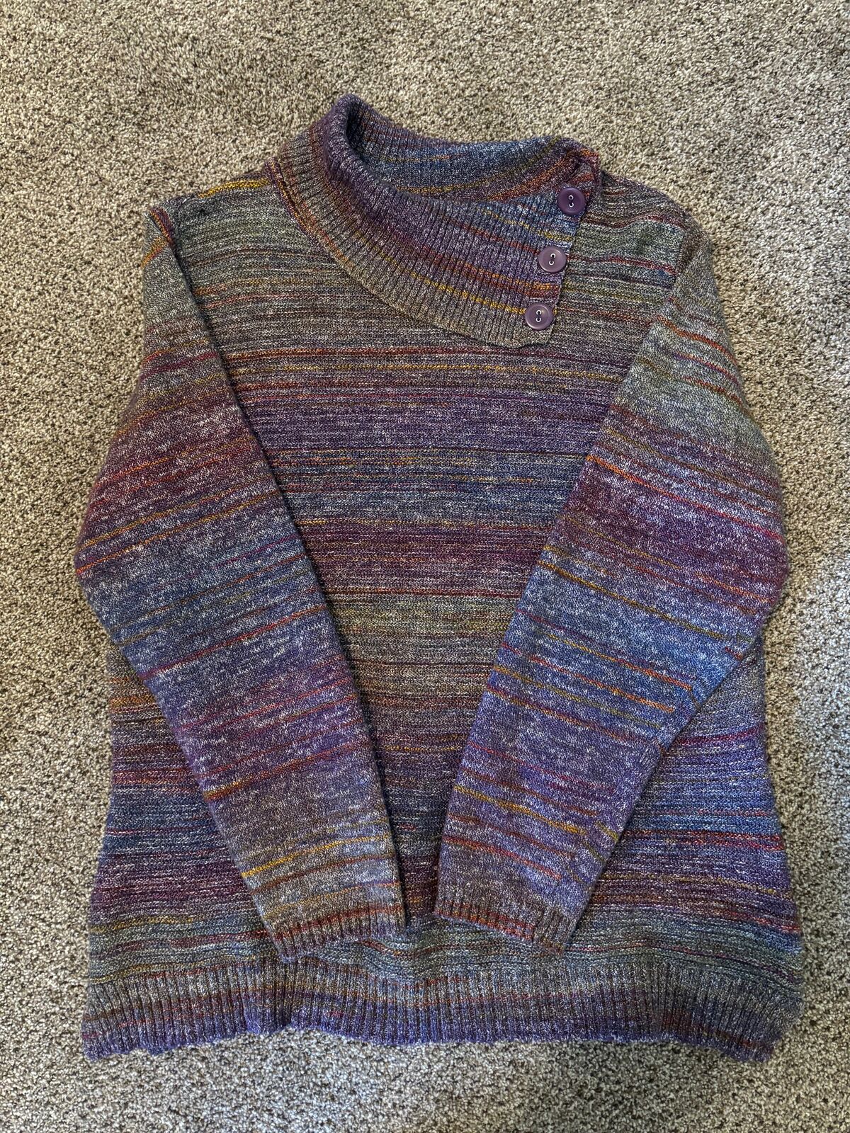 BEAUTIFUL WOMENS SWEATER