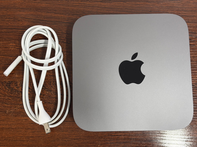 2018 Mac Mini - 3.2 GHz i7 processor - 64 GB RAM - 1 TB SSD - Space Gray - Excellent condition - Running Monterey