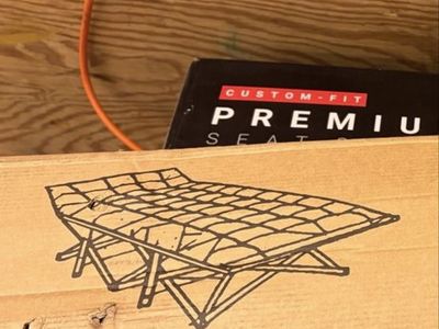 Leo IRis Folding Bed C01-12371 Portable Guest Cot