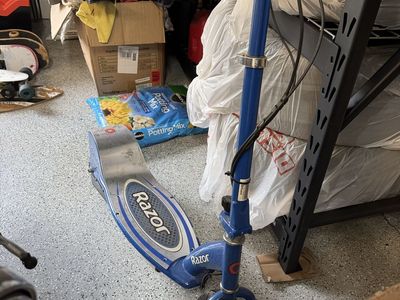 Razor Electric Scooter Blue - Used