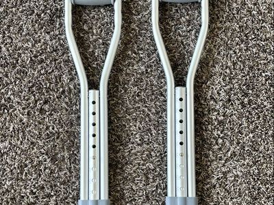 Kids Adjustable Crutches