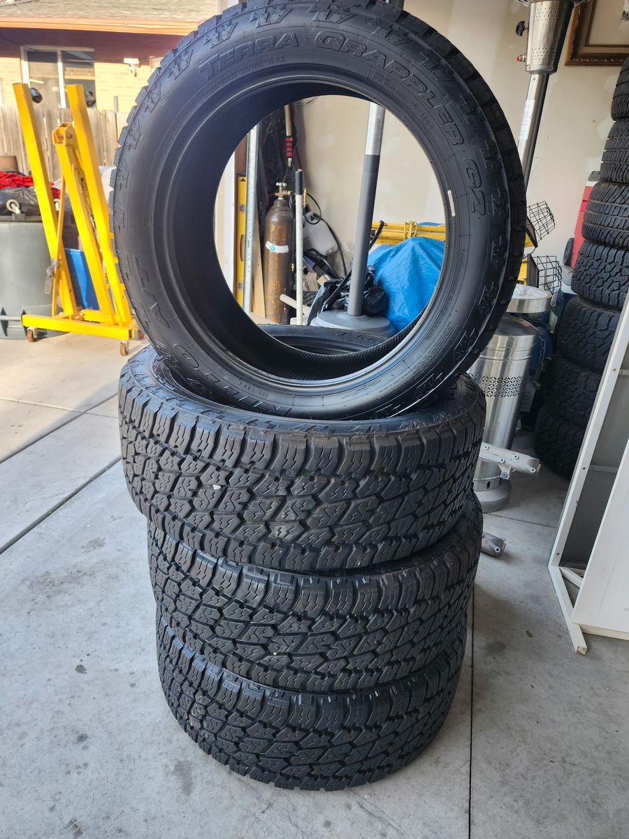 Nitto A/T terra grappler g2 lt28550r22 121/118r