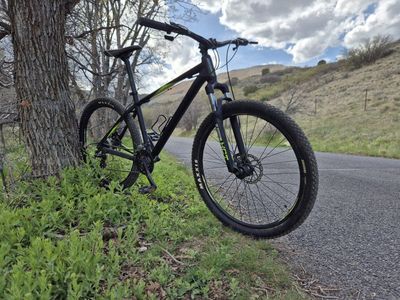 Hard tail mountain bike M/L