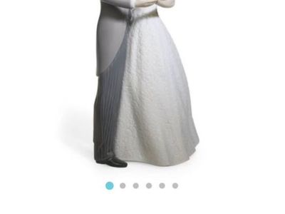Lladró Together Forever Couple Figurine Glossy Porcelain Wedding Sculpture SKU: 01008107