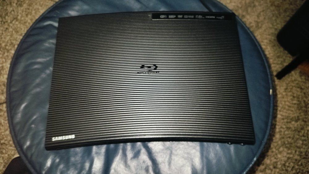 Samsung Bluray player 2018 Remote also!
