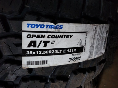 35x12.50r20 toyo open country at