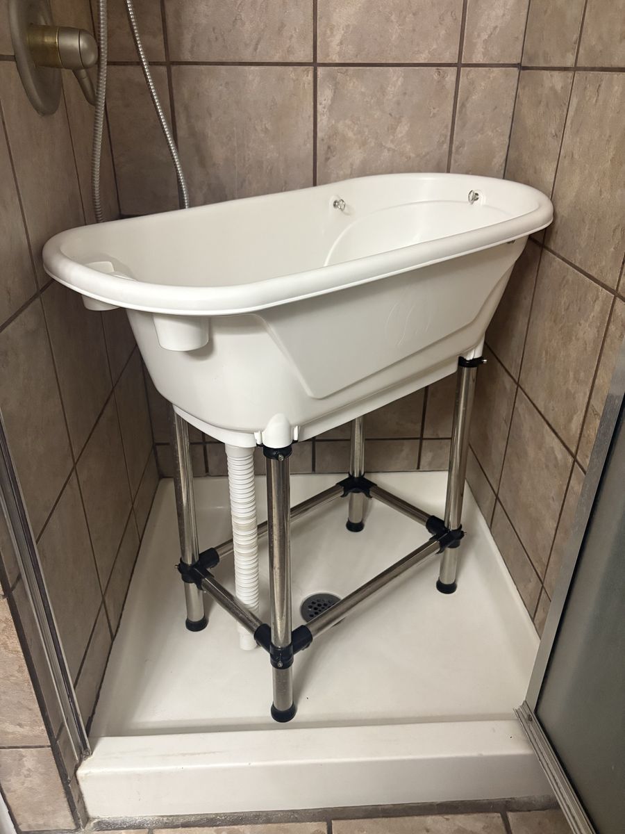 Grooming Dog Bath tub