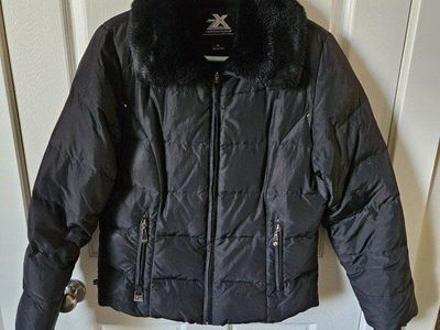 ZEROXPOSURE Women's Black Puffer Jacket with Faux Fur Collar - Size Medium