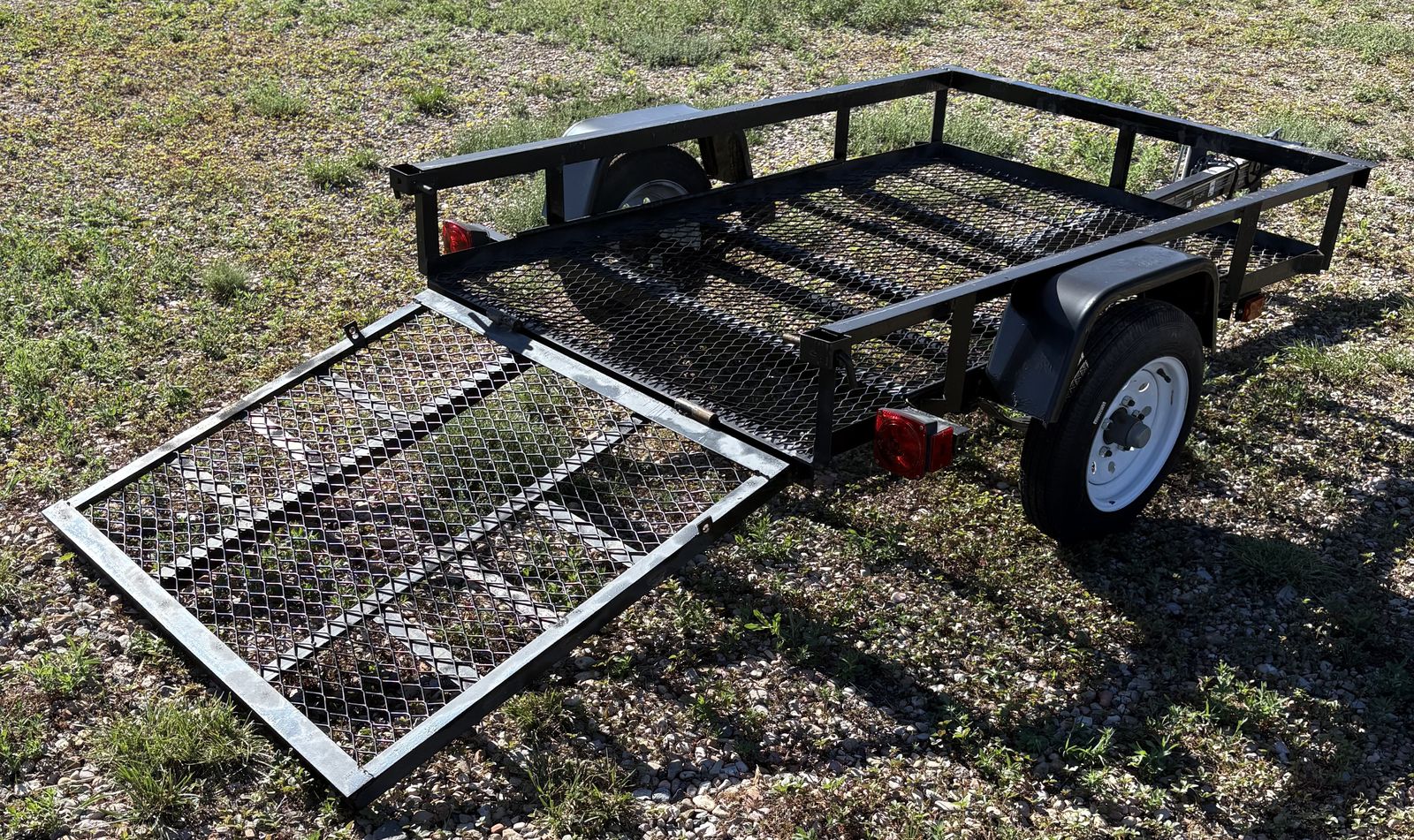 Single Axle Utility Trailer with Folding Rear Ramp