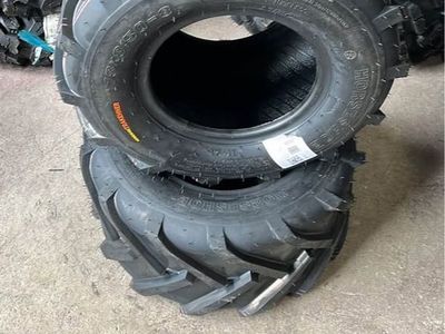 18X8.50-8 NEW HORSESHOE TRAKEHNER PAIR OF TIRES