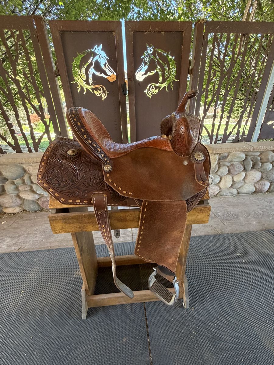 Used Shiloh Saddle