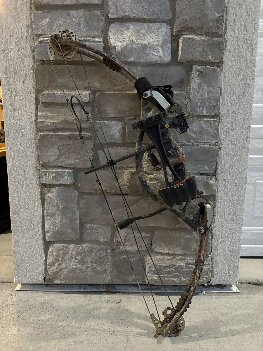 Reflex Excursion Compound Bow Camo Hunting Right Handed Archery + Tru-Fire Trigger Release