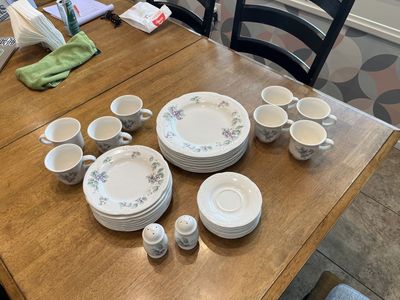 Pfaltzgraff Grapevine stoneware